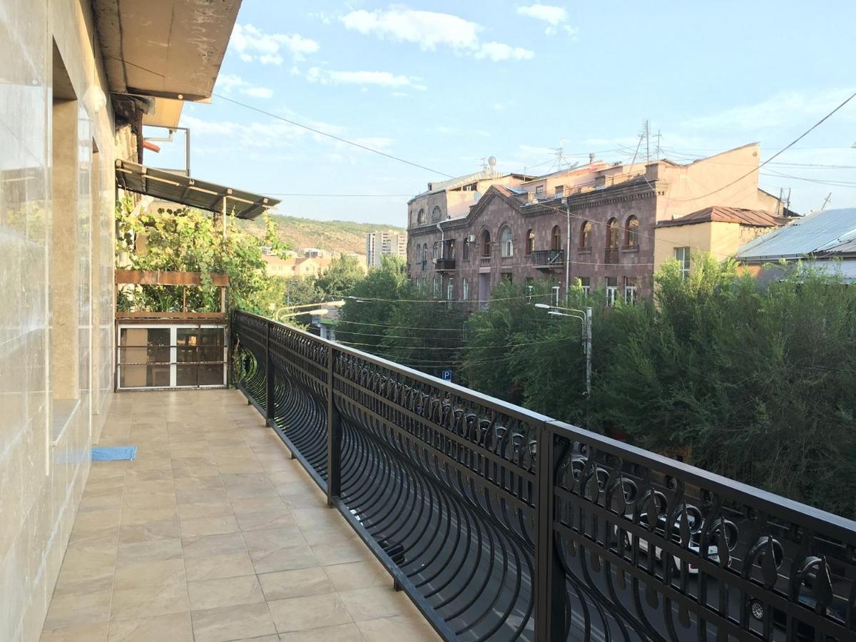 Tumanyan Street 3 Bedroom Deluxe Apartment With Large Balcony Tm662 Yerevan Ngoại thất bức ảnh