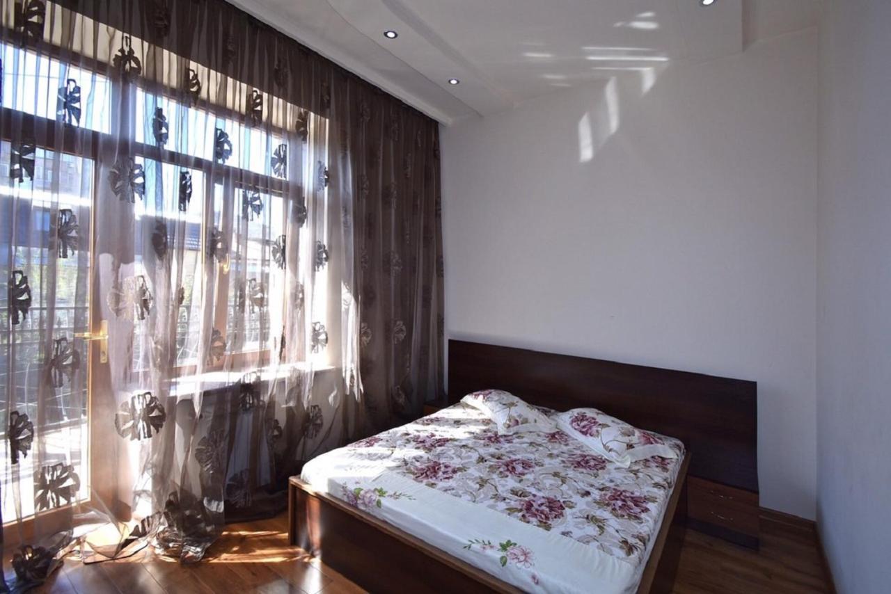 Tumanyan Street 3 Bedroom Deluxe Apartment With Large Balcony Tm662 Yerevan Ngoại thất bức ảnh