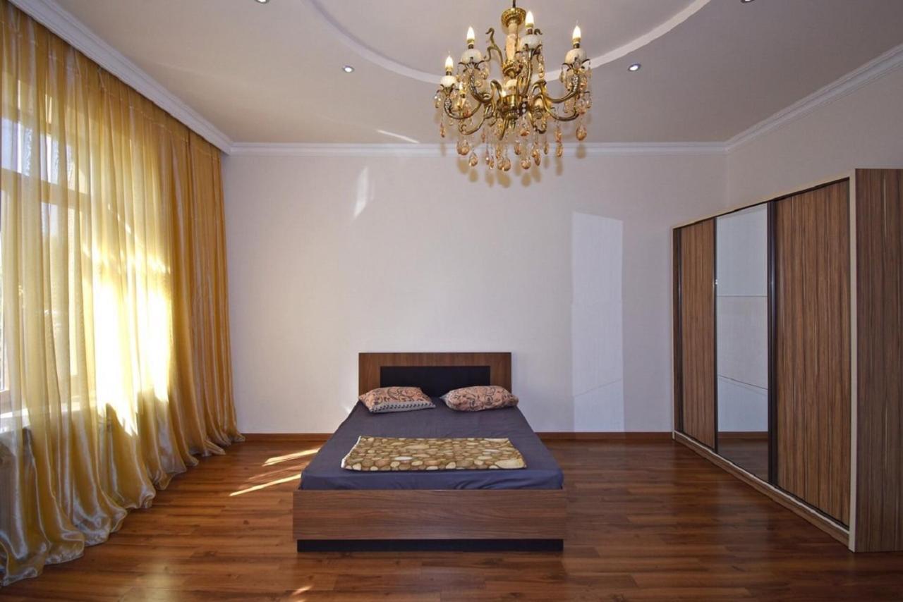 Tumanyan Street 3 Bedroom Deluxe Apartment With Large Balcony Tm662 Yerevan Ngoại thất bức ảnh